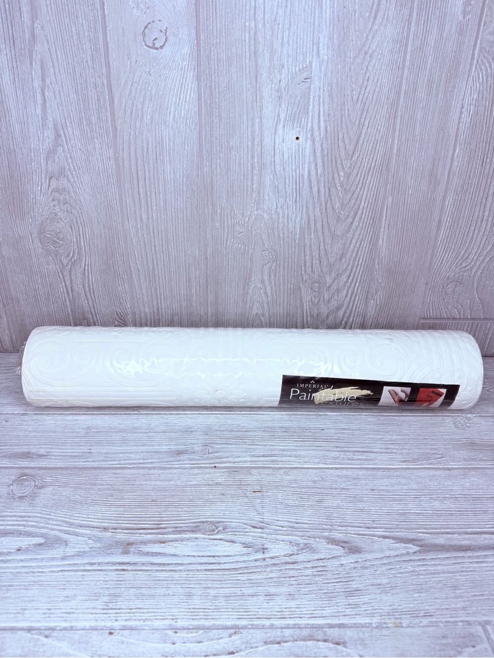 Imperial large square with traditional scroll paintable wallpaper textured